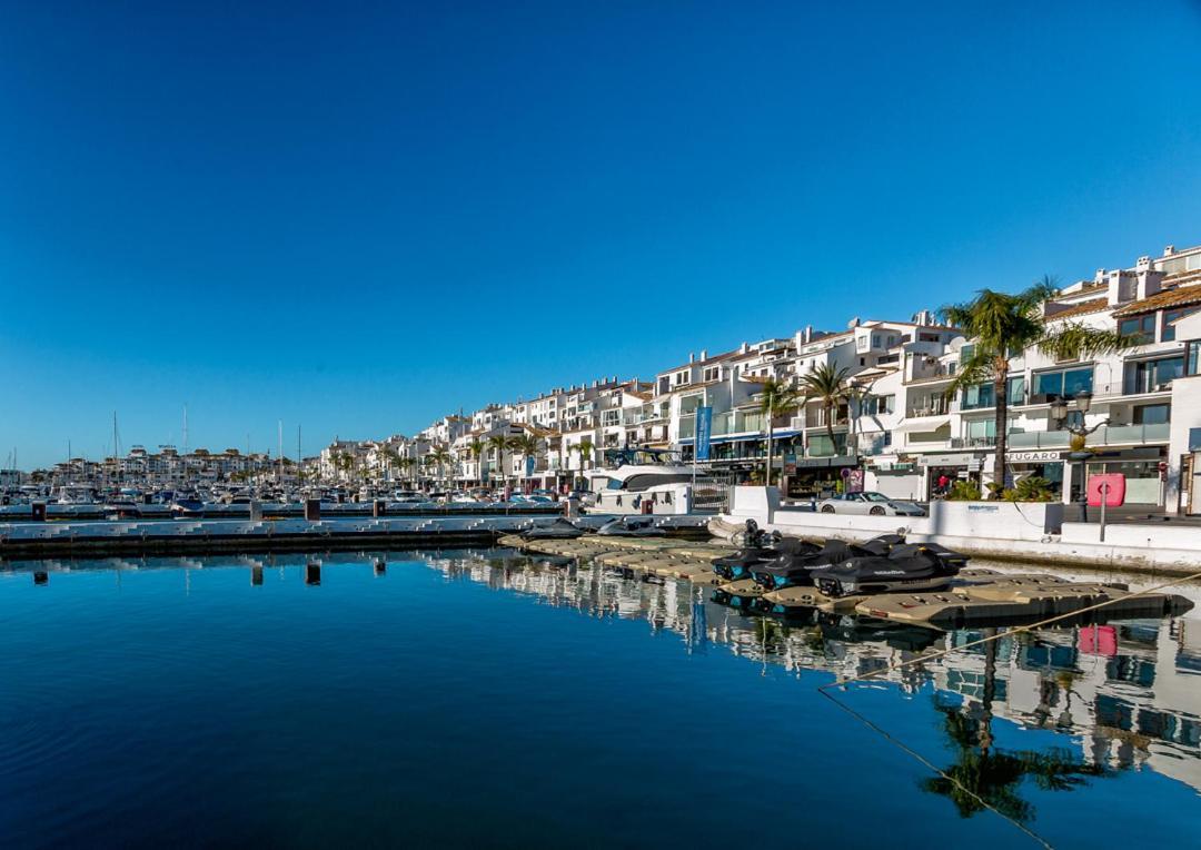2 Bedroom With Sea And Mountain Views, Pool Apartment